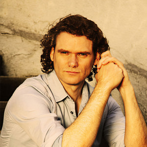 Jesse Cook资料,Jesse Cook最新歌曲,Jesse CookMV视频,Jesse Cook音乐专辑,Jesse Cook好听的歌