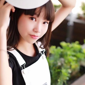 邱诗晗资料,邱诗晗最新歌曲,邱诗晗MV视频,邱诗晗音乐专辑,邱诗晗好听的歌