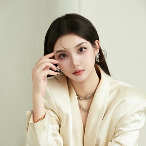 人可可资料,人可可最新歌曲,人可可MV视频,人可可音乐专辑,人可可好听的歌