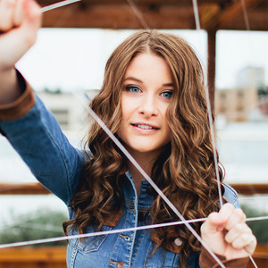 Savannah Outen资料,Savannah Outen最新歌曲,Savannah OutenMV视频,Savannah Outen音乐专辑,Savannah Outen好听的歌