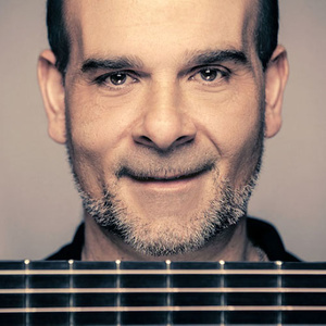 Juan Carmona资料,Juan Carmona最新歌曲,Juan CarmonaMV视频,Juan Carmona音乐专辑,Juan Carmona好听的歌