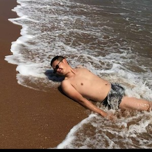 勃燃资料,勃燃最新歌曲,勃燃MV视频,勃燃音乐专辑,勃燃好听的歌