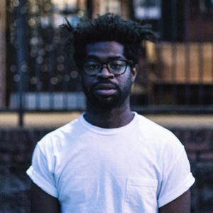 R.LUM.R