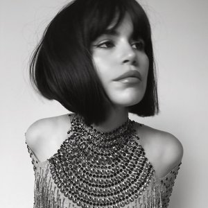 EVIE资料,EVIE最新歌曲,EVIEMV视频,EVIE音乐专辑,EVIE好听的歌