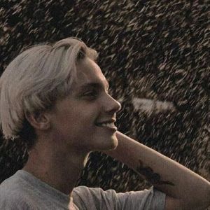 凯凯资料,凯凯最新歌曲,凯凯MV视频,凯凯音乐专辑,凯凯好听的歌