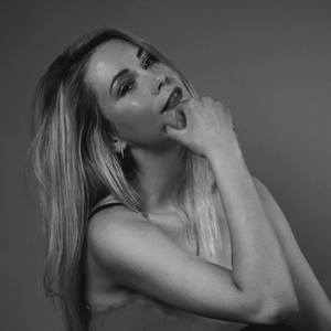 Rebecca Helena资料,Rebecca Helena最新歌曲,Rebecca HelenaMV视频,Rebecca Helena音乐专辑,Rebecca Helena好听的歌