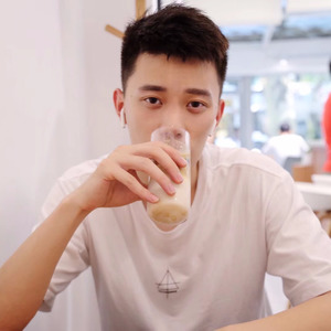 安生资料,安生最新歌曲,安生MV视频,安生音乐专辑,安生好听的歌