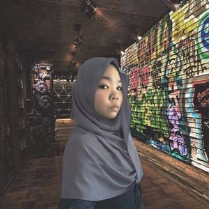 Fara Dolhadi资料,Fara Dolhadi最新歌曲,Fara DolhadiMV视频,Fara Dolhadi音乐专辑,Fara Dolhadi好听的歌