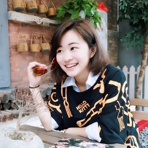他比我小,就不能在一起?