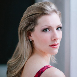 Jennifer Holloway资料,Jennifer Holloway最新歌曲,Jennifer HollowayMV视频,Jennifer Holloway音乐专辑,Jennifer Holloway好听的歌