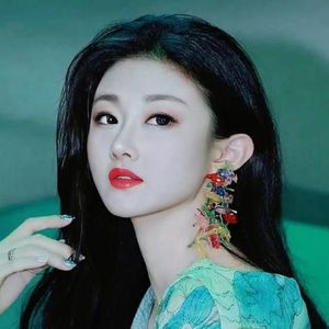 李欣资料,李欣最新歌曲,李欣MV视频,李欣音乐专辑,李欣好听的歌