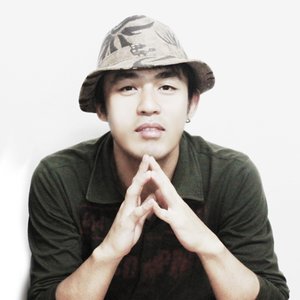 Dcay (디케이)资料,Dcay (디케이)最新歌曲,Dcay (디케이)MV视频,Dcay (디케이)音乐专辑,Dcay (디케이)好听的歌