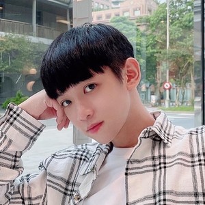 李科颖资料,李科颖最新歌曲,李科颖MV视频,李科颖音乐专辑,李科颖好听的歌