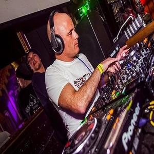 Neil Redden资料,Neil Redden最新歌曲,Neil ReddenMV视频,Neil Redden音乐专辑,Neil Redden好听的歌