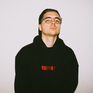 Holly资料,Holly最新歌曲,HollyMV视频,Holly音乐专辑,Holly好听的歌