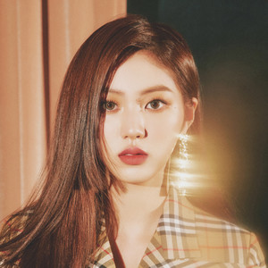 권은빈 (权恩彬)资料,권은빈 (权恩彬)最新歌曲,권은빈 (权恩彬)MV视频,권은빈 (权恩彬)音乐专辑,권은빈 (权恩彬)好听的歌