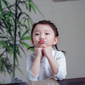 秦君怡资料,秦君怡最新歌曲,秦君怡MV视频,秦君怡音乐专辑,秦君怡好听的歌