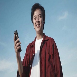 Bisma Karisma资料,Bisma Karisma最新歌曲,Bisma KarismaMV视频,Bisma Karisma音乐专辑,Bisma Karisma好听的歌