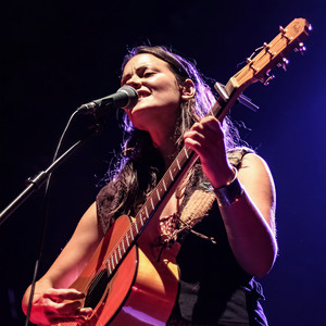 Carrie Tree资料,Carrie Tree最新歌曲,Carrie TreeMV视频,Carrie Tree音乐专辑,Carrie Tree好听的歌