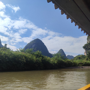 快乐小虫资料,快乐小虫最新歌曲,快乐小虫MV视频,快乐小虫音乐专辑,快乐小虫好听的歌