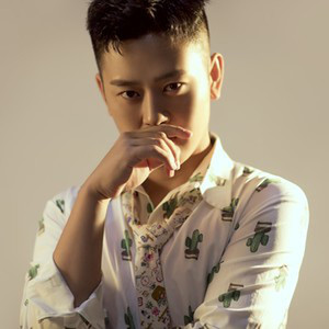 杨帆资料,杨帆最新歌曲,杨帆MV视频,杨帆音乐专辑,杨帆好听的歌