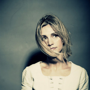 Cara Dillon资料,Cara Dillon最新歌曲,Cara DillonMV视频,Cara Dillon音乐专辑,Cara Dillon好听的歌