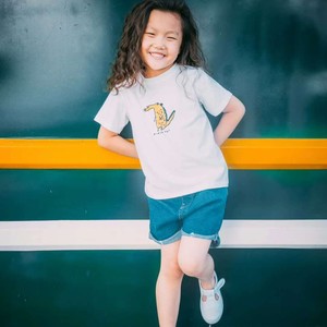 褚千易资料,褚千易最新歌曲,褚千易MV视频,褚千易音乐专辑,褚千易好听的歌