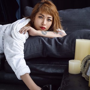 小雪资料,小雪最新歌曲,小雪MV视频,小雪音乐专辑,小雪好听的歌