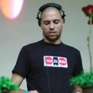 Darko Esser资料,Darko Esser最新歌曲,Darko EsserMV视频,Darko Esser音乐专辑,Darko Esser好听的歌