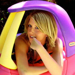 Amy Heffernan资料,Amy Heffernan最新歌曲,Amy HeffernanMV视频,Amy Heffernan音乐专辑,Amy Heffernan好听的歌