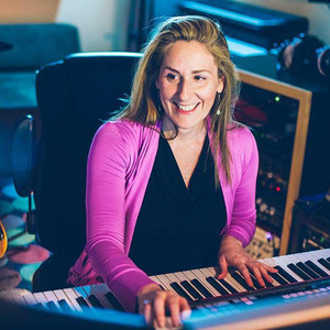 Ronit Kirchman资料,Ronit Kirchman最新歌曲,Ronit KirchmanMV视频,Ronit Kirchman音乐专辑,Ronit Kirchman好听的歌