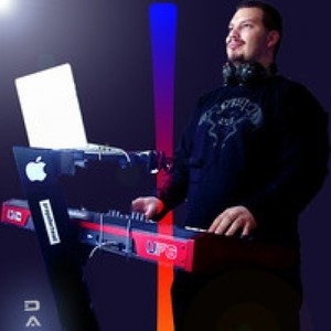 Damon McU资料,Damon McU最新歌曲,Damon McUMV视频,Damon McU音乐专辑,Damon McU好听的歌