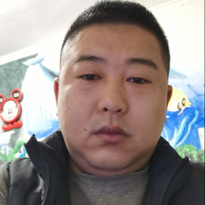 黑黑的大叔资料,黑黑的大叔最新歌曲,黑黑的大叔MV视频,黑黑的大叔音乐专辑,黑黑的大叔好听的歌