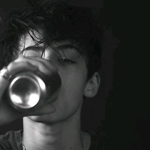 B2ue资料,B2ue最新歌曲,B2ueMV视频,B2ue音乐专辑,B2ue好听的歌