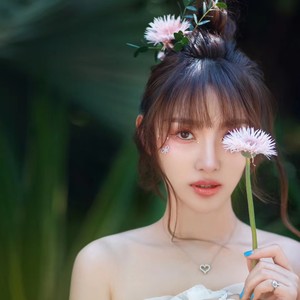 麒霏资料,麒霏最新歌曲,麒霏MV视频,麒霏音乐专辑,麒霏好听的歌