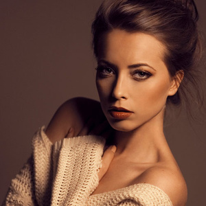 Adriana Rusu资料,Adriana Rusu最新歌曲,Adriana RusuMV视频,Adriana Rusu音乐专辑,Adriana Rusu好听的歌