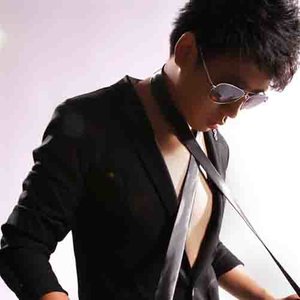 张逸扬资料,张逸扬最新歌曲,张逸扬MV视频,张逸扬音乐专辑,张逸扬好听的歌