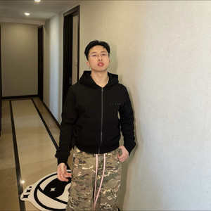 东莞电鳗资料,东莞电鳗最新歌曲,东莞电鳗MV视频,东莞电鳗音乐专辑,东莞电鳗好听的歌