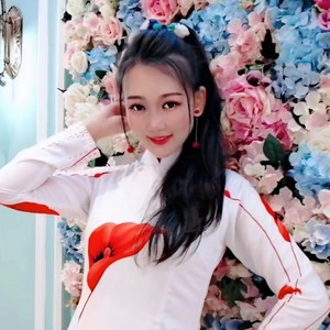 蔚馨蓝资料,蔚馨蓝最新歌曲,蔚馨蓝MV视频,蔚馨蓝音乐专辑,蔚馨蓝好听的歌