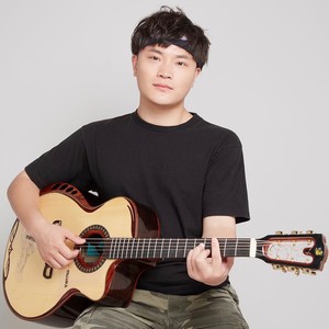 李保森资料,李保森最新歌曲,李保森MV视频,李保森音乐专辑,李保森好听的歌