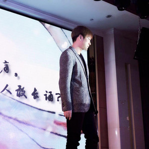 烟花Show资料,烟花Show最新歌曲,烟花ShowMV视频,烟花Show音乐专辑,烟花Show好听的歌