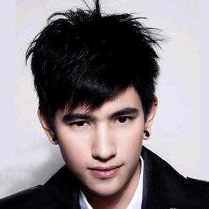 Zee资料,Zee最新歌曲,ZeeMV视频,Zee音乐专辑,Zee好听的歌