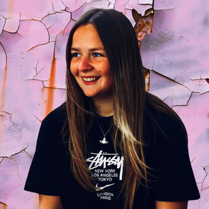 Emily Nash资料,Emily Nash最新歌曲,Emily NashMV视频,Emily Nash音乐专辑,Emily Nash好听的歌