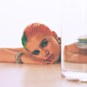 Issey Cross资料,Issey Cross最新歌曲,Issey CrossMV视频,Issey Cross音乐专辑,Issey Cross好听的歌