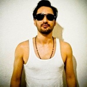 John Gham资料,John Gham最新歌曲,John GhamMV视频,John Gham音乐专辑,John Gham好听的歌