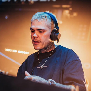 Tai Woffinden资料,Tai Woffinden最新歌曲,Tai WoffindenMV视频,Tai Woffinden音乐专辑,Tai Woffinden好听的歌