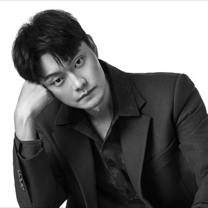 鞠红川资料,鞠红川最新歌曲,鞠红川MV视频,鞠红川音乐专辑,鞠红川好听的歌