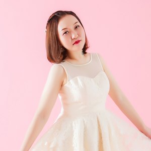 云中百合资料,云中百合最新歌曲,云中百合MV视频,云中百合音乐专辑,云中百合好听的歌