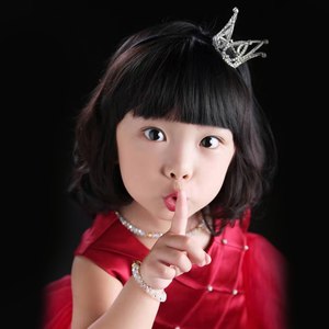 李佳欣资料,李佳欣最新歌曲,李佳欣MV视频,李佳欣音乐专辑,李佳欣好听的歌