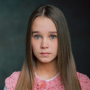 Alisha Weir资料,Alisha Weir最新歌曲,Alisha WeirMV视频,Alisha Weir音乐专辑,Alisha Weir好听的歌